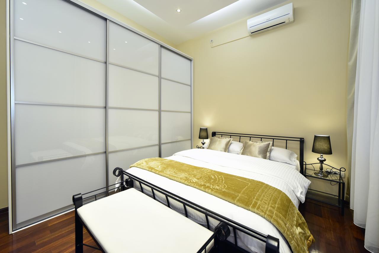 Luxury Residence Center Apartment Zagreb Buitenkant foto