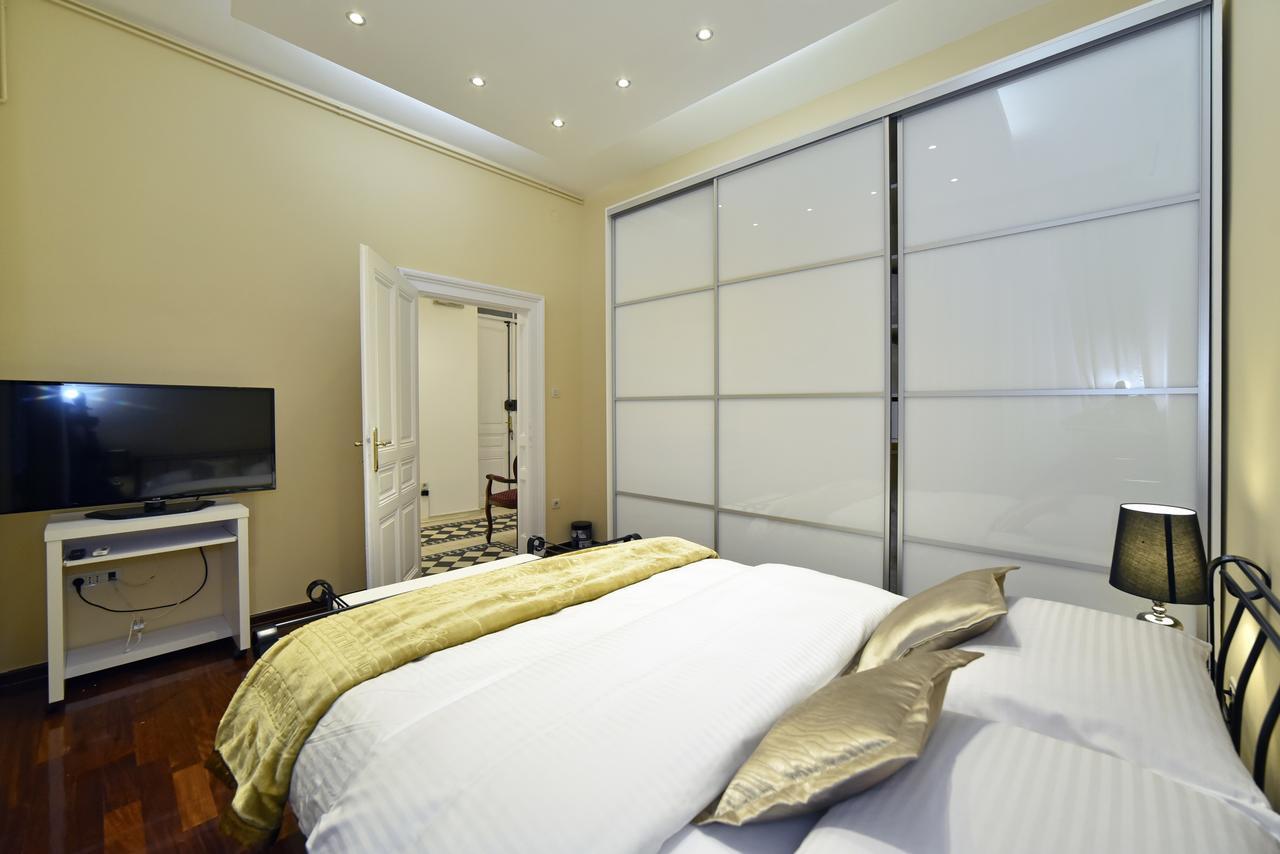 Luxury Residence Center Apartment Zagreb Buitenkant foto