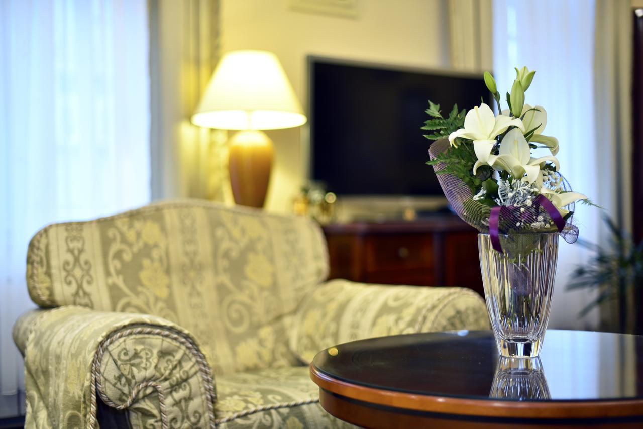 Luxury Residence Center Apartment Zagreb Buitenkant foto